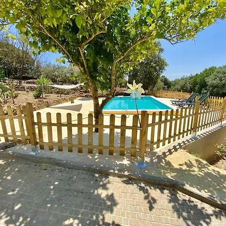 Tomara House Country Getaway בית נופש